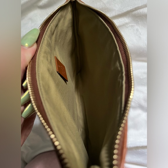 Authentic Vintage Gucci Web Pouch Clutch - Picture 6 of 9